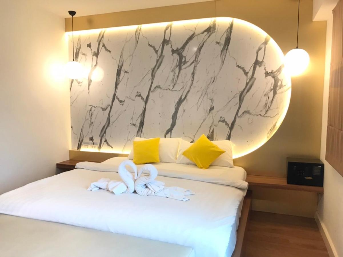La La Moon Krabi Poshtel'N' Pool住宿加早餐旅馆 外观 照片