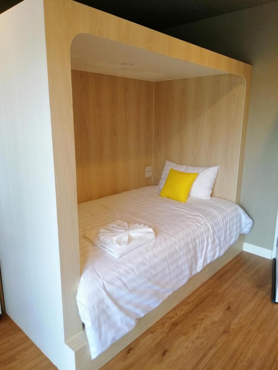 La La Moon Krabi Poshtel'N' Pool住宿加早餐旅馆 外观 照片